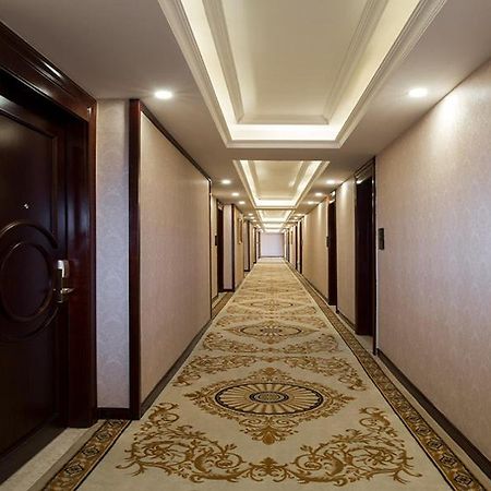 Vienna Hotel Shenzhen Guanlan Tangren Street Exterior foto